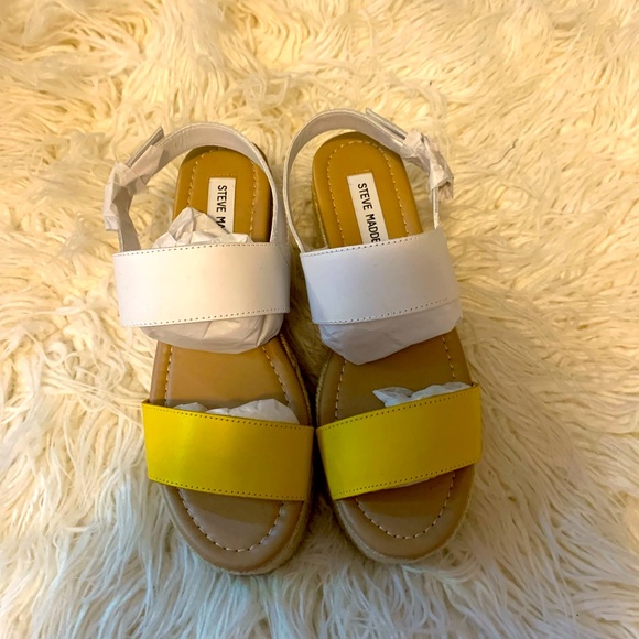 Steve Madden Shoes - Steve Madden platform sandals